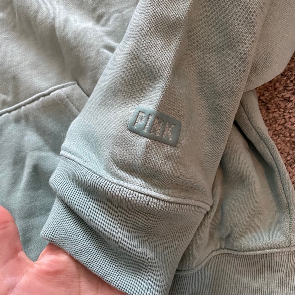 NIP Victoria’s Secret Pink pullover sweatshirt XS - Picture 7 of 8